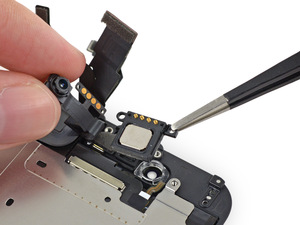 apple service center doha